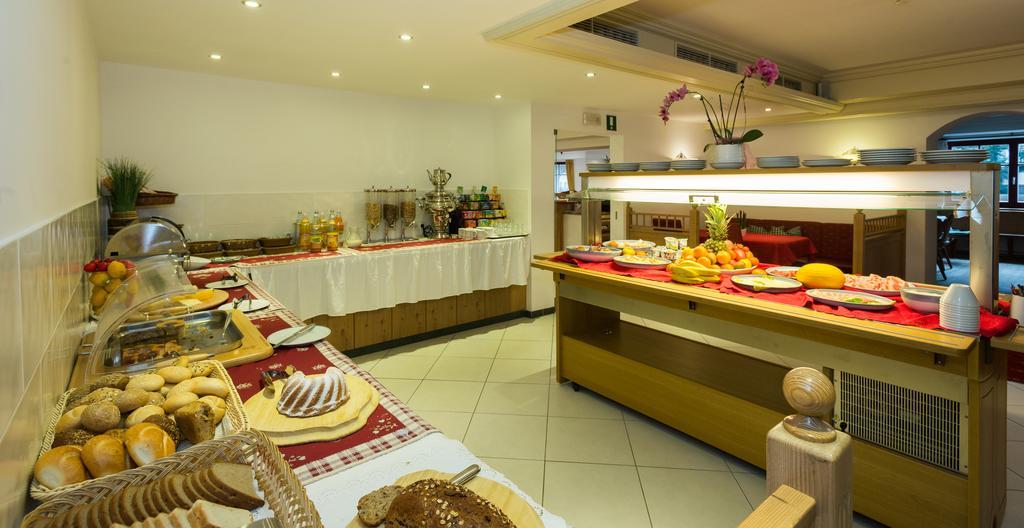 Hotel Hellweger Campo Tures Luaran gambar